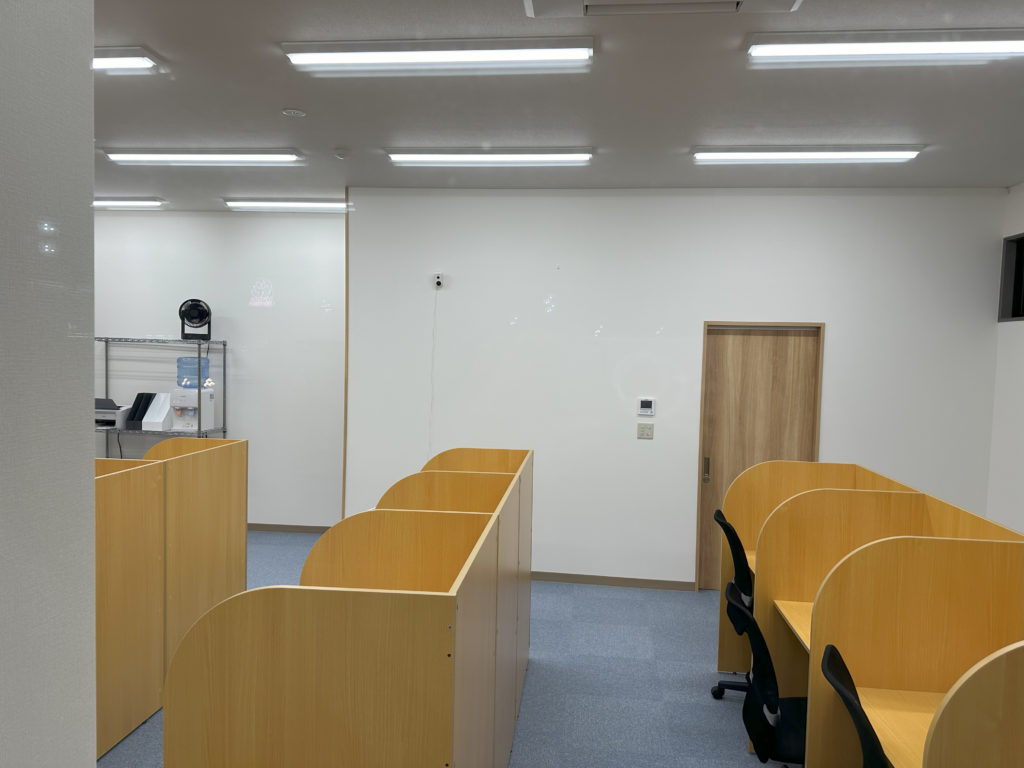 ＲＯＯＴ6中教室 上田市の高校受験 個別指導 | Smile School